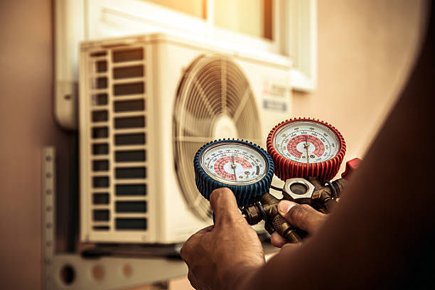 Professional Ac Installation technician working in Port Byron, IL